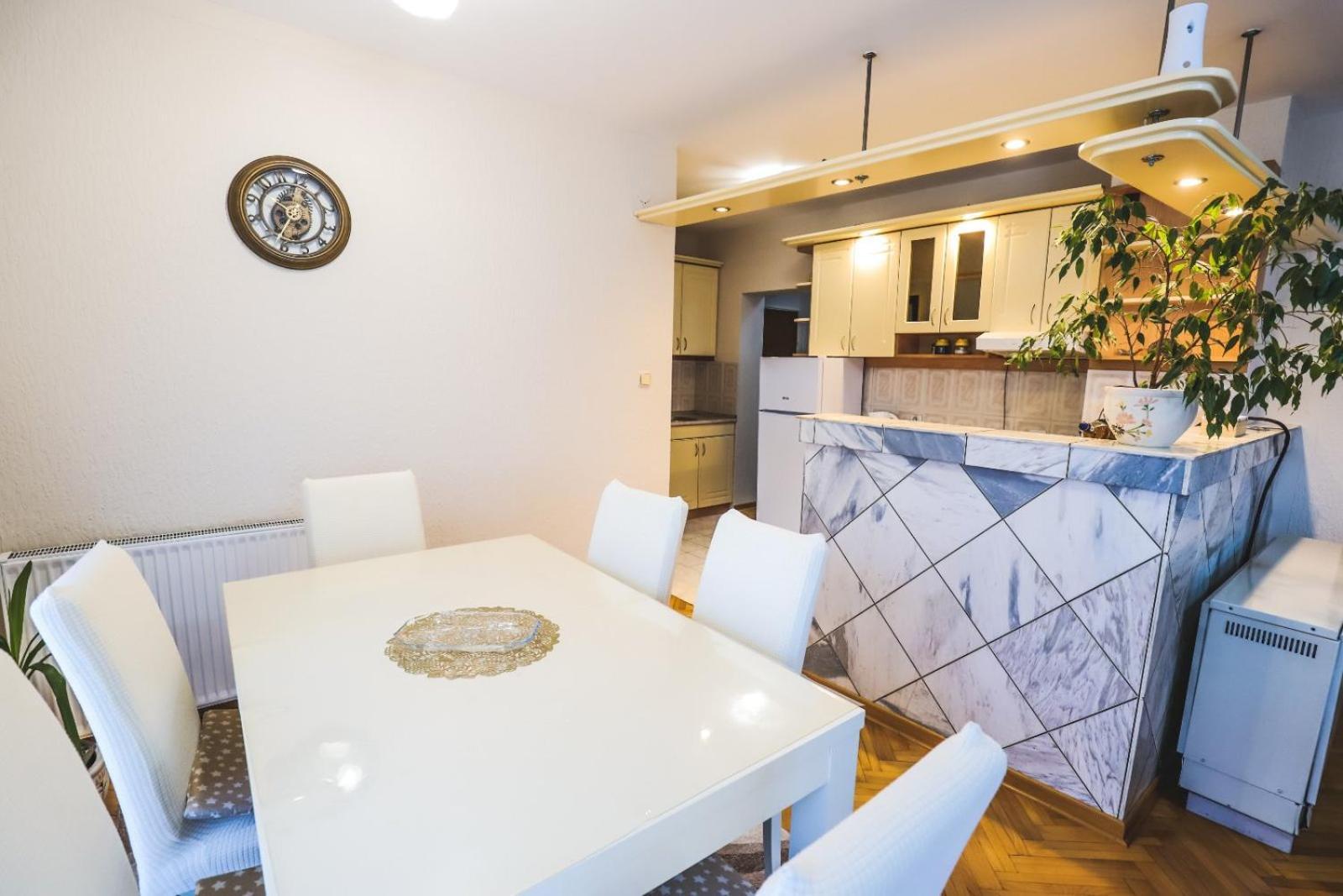 Appartamento Lotus Vrnjačka Banja Esterno foto