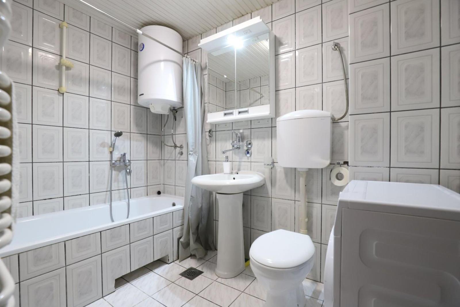 Appartamento Lotus Vrnjačka Banja Esterno foto
