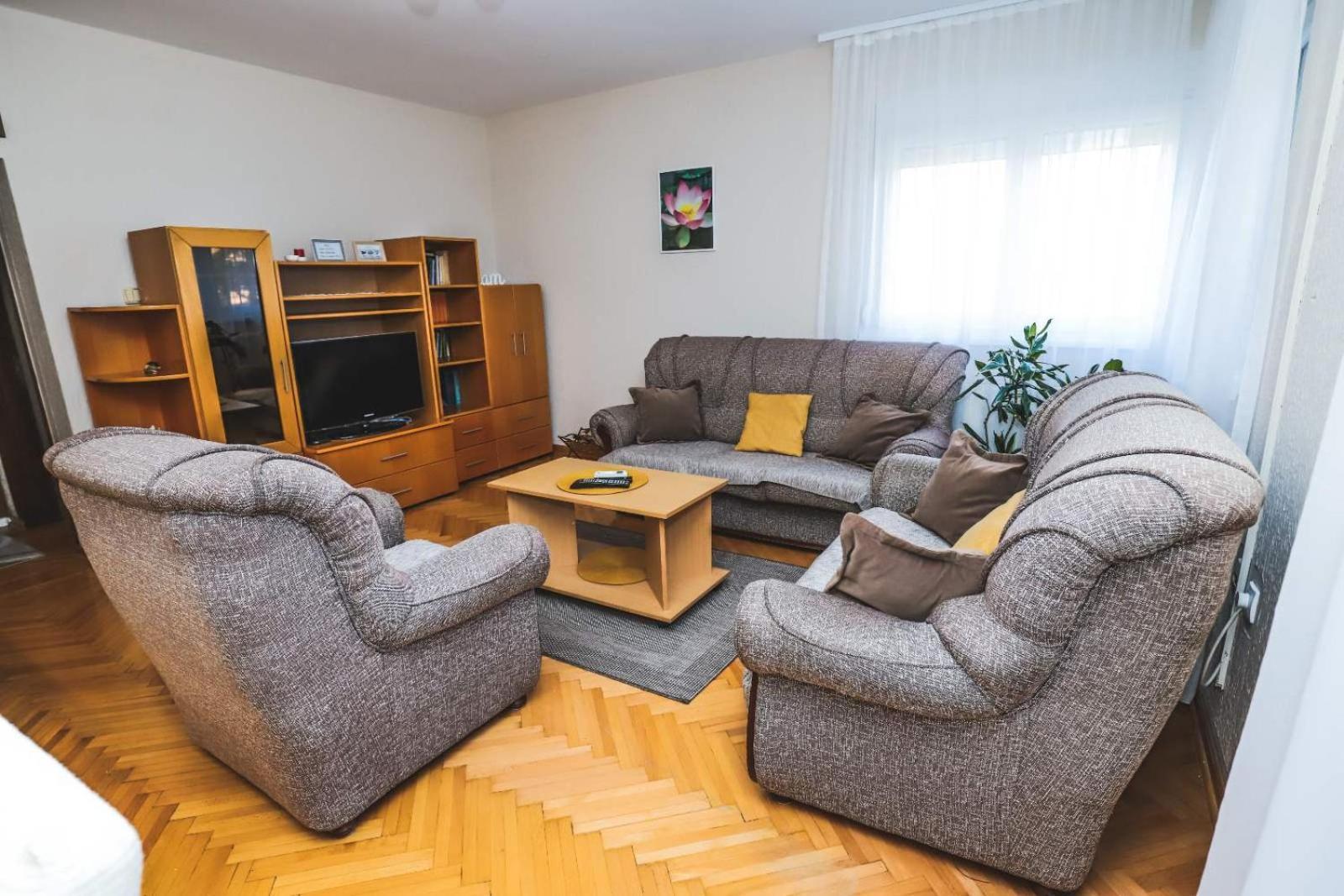 Appartamento Lotus Vrnjačka Banja Esterno foto