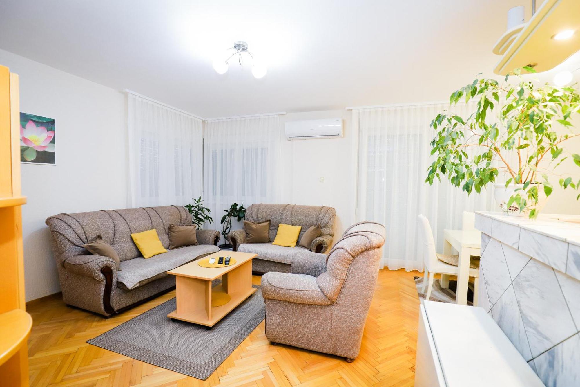 Appartamento Lotus Vrnjačka Banja Esterno foto